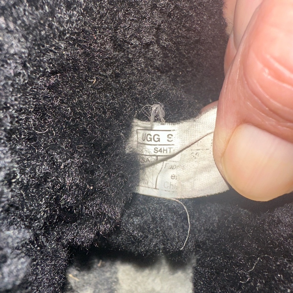 UGG Black Shearling Clogs - Picture 4 of 8